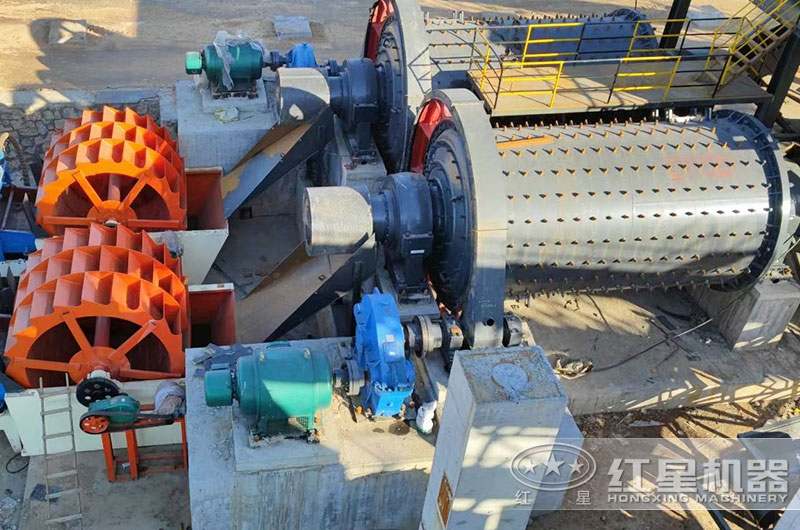 山東客戶球磨機(jī)工作現(xiàn)場(chǎng)圖片 山東客戶球磨機(jī)工作現(xiàn)場(chǎng)圖片