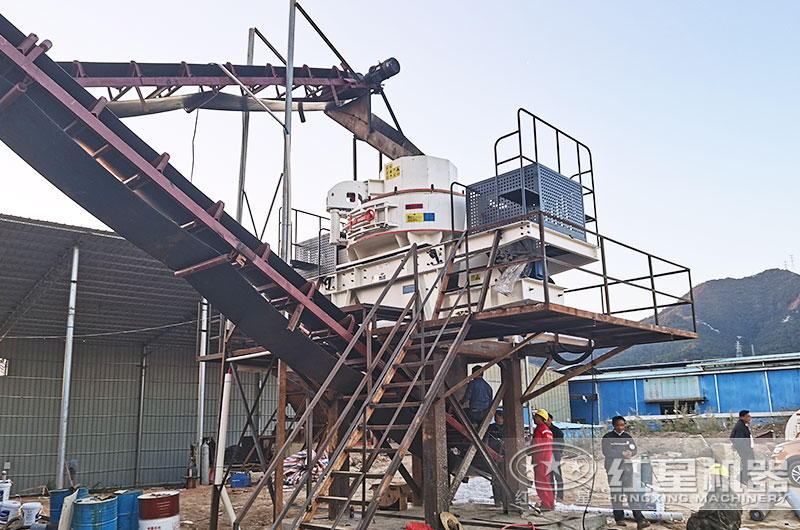 廣東客戶vsi新型制砂機工作現(xiàn)場