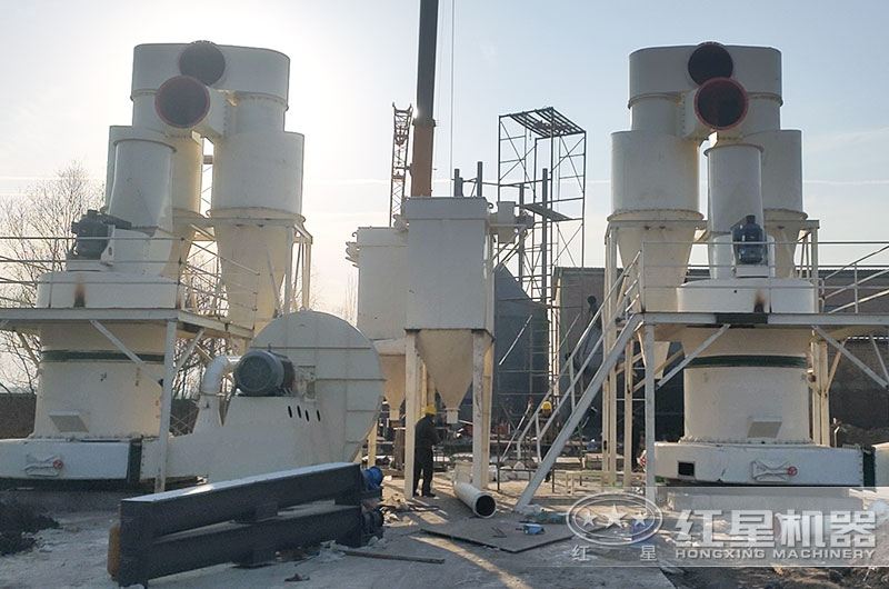 山東客戶超細(xì)磨粉機(jī)工作現(xiàn)場圖 山東客戶超細(xì)磨粉機(jī)工作現(xiàn)場圖