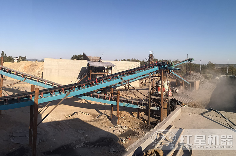 花崗巖破碎機選擇哪種？型號參數(shù)及價格