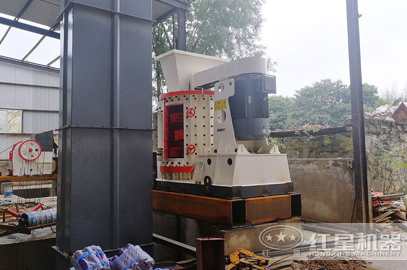 1500立軸制砂機(jī)工作現(xiàn)場(chǎng)圖片 1500立軸制砂機(jī)工作現(xiàn)場(chǎng)圖片