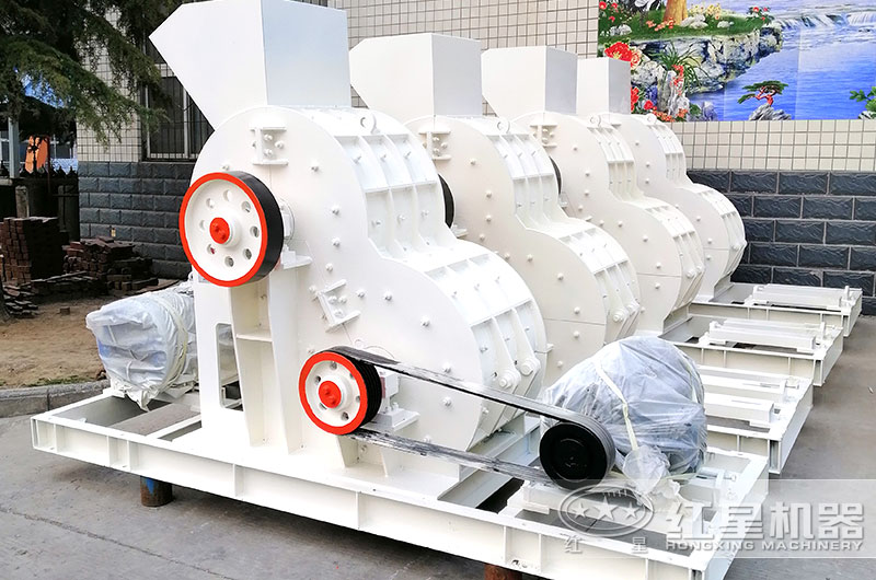 無篩底雙級(jí)粉碎機(jī)圖片