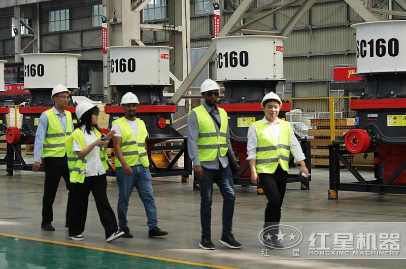 客戶來(lái)廠考察設(shè)備 客戶來(lái)廠考察設(shè)備