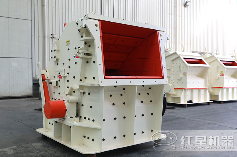 1213反擊破碎機(jī)時產(chǎn)量多少？多大電機(jī)？附參數(shù)表