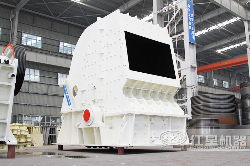 重錘式破碎機發(fā)貨現場圖片