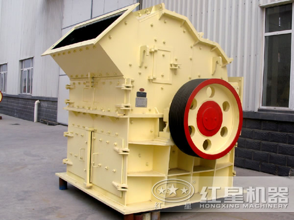 PXJ800×600型石灰石高產(chǎn)細(xì)碎機(jī)_小功率，大能力，值得一看