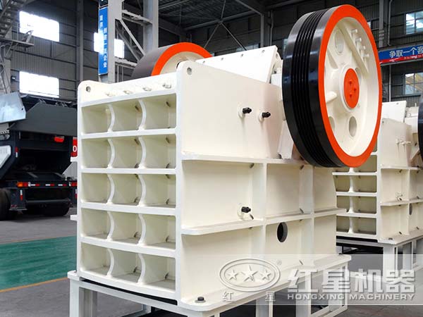 想要鄂式破碎機(jī)看過來,這里有你想要的低價與品質(zhì)!