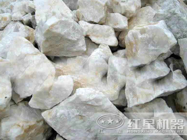 時(shí)產(chǎn)800噸的硅石破碎生產(chǎn)線需要哪些設(shè)備？需要投資多少錢？