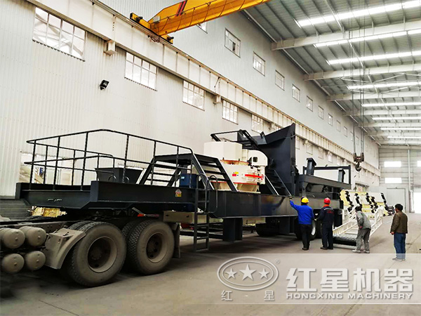 青石、鵝卵石等物料制砂處理推薦使用車(chē)載流動(dòng)制砂機(jī)
