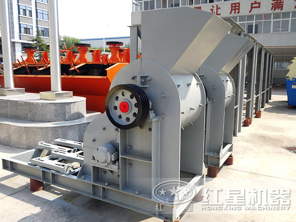 大塊煤怎么弄碎？無篩底雙級粉碎機來幫忙