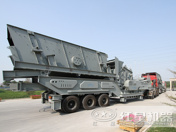 在砂石市場(chǎng)正火的移動(dòng)破碎石子機(jī)我們給您配齊了