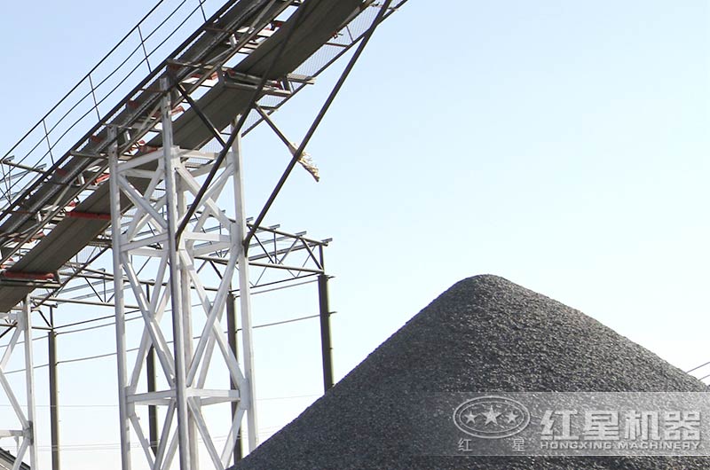 哪里有賣青石移動磕石機，報價大概多少錢（內(nèi)附視頻）