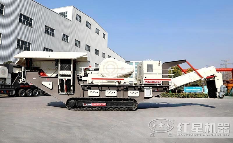 大型采石場用以柴油為動力的履帶破碎機更高產(chǎn)、環(huán)保