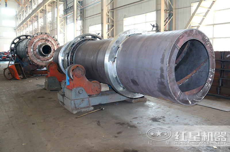 煤泥烘干機(jī)生產(chǎn)車(chē)間