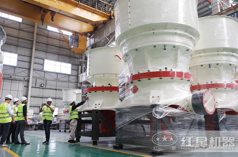 江西用戶來廠參觀考察圓錐破碎機(jī)