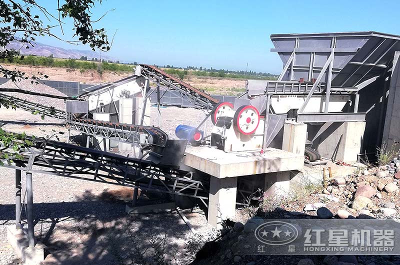 移動(dòng)碎石機(jī)——多功能一體化，碎石加工新選擇