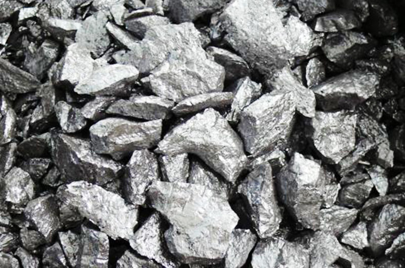 成套環(huán)保工業(yè)硅破碎機(jī)設(shè)備有哪些，價(jià)格是多少？