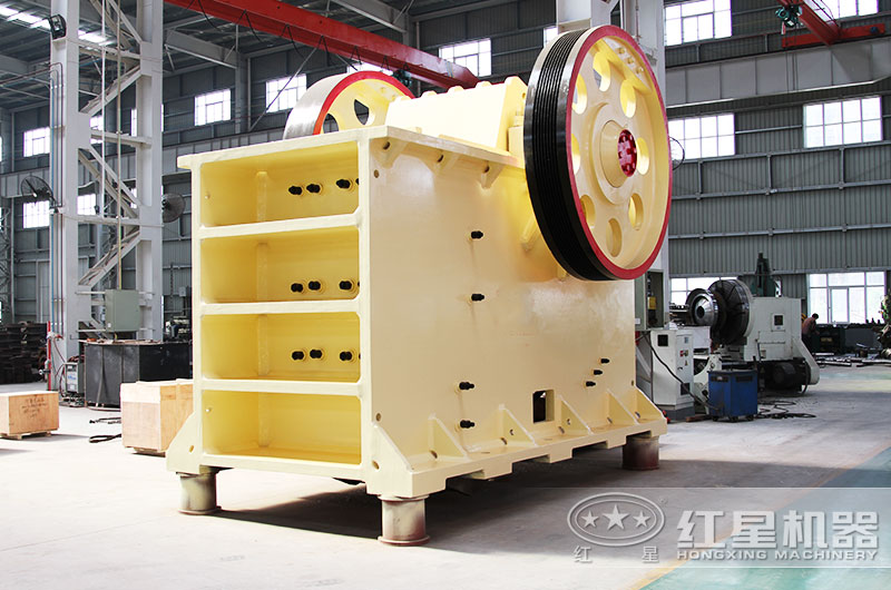 液壓保護(hù)顎式破碎機