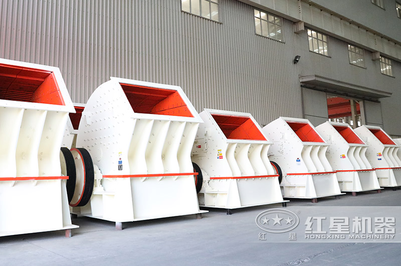 錘式破碎機(jī)圖片