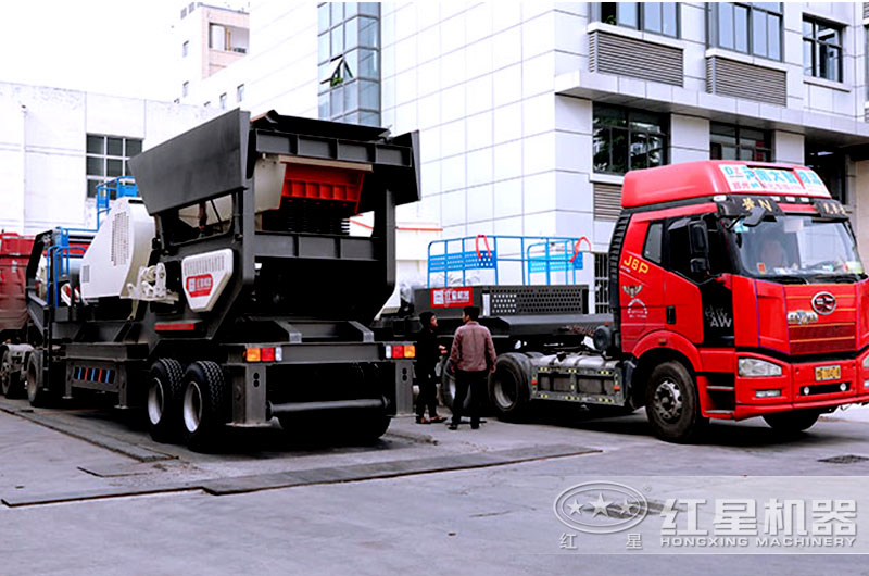 移動砂石機器成套價格多少錢，求有資歷正規(guī)礦山設備廠家推薦