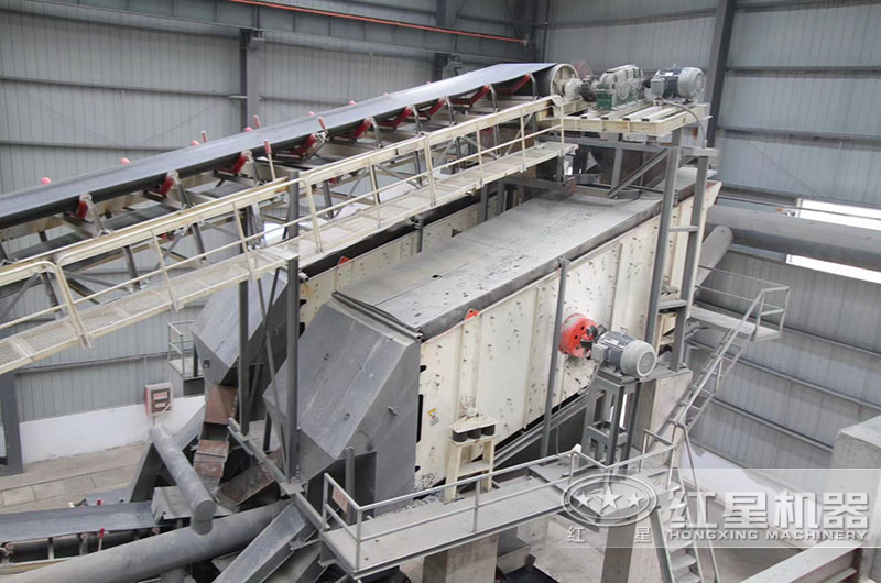 篩石子用滾筒篩好還是振動(dòng)篩好?哪個(gè)生產(chǎn)廠家可靠？