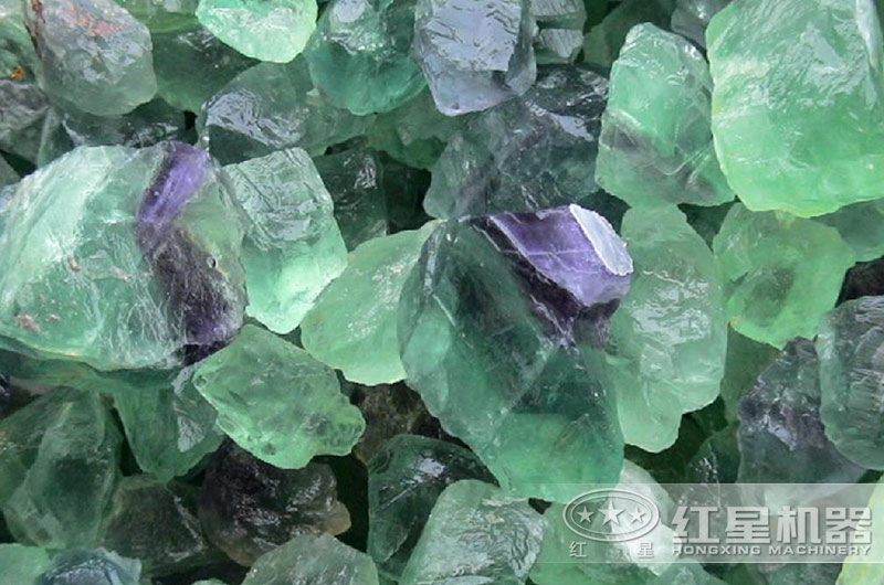 2020年螢石價(jià)格走勢(shì)如何？螢石原礦到螢石粉的整套生產(chǎn)設(shè)備