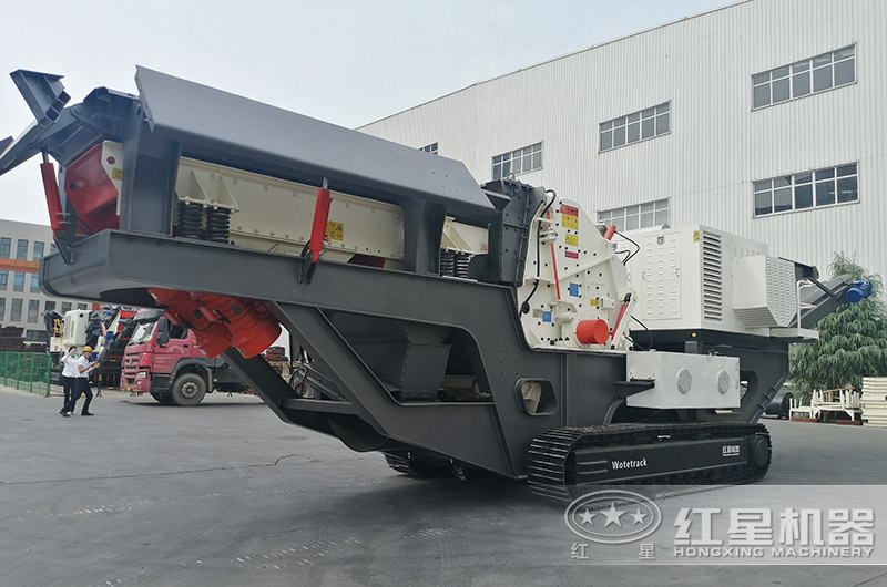 履帶移動反擊破碎篩分一體機(jī)