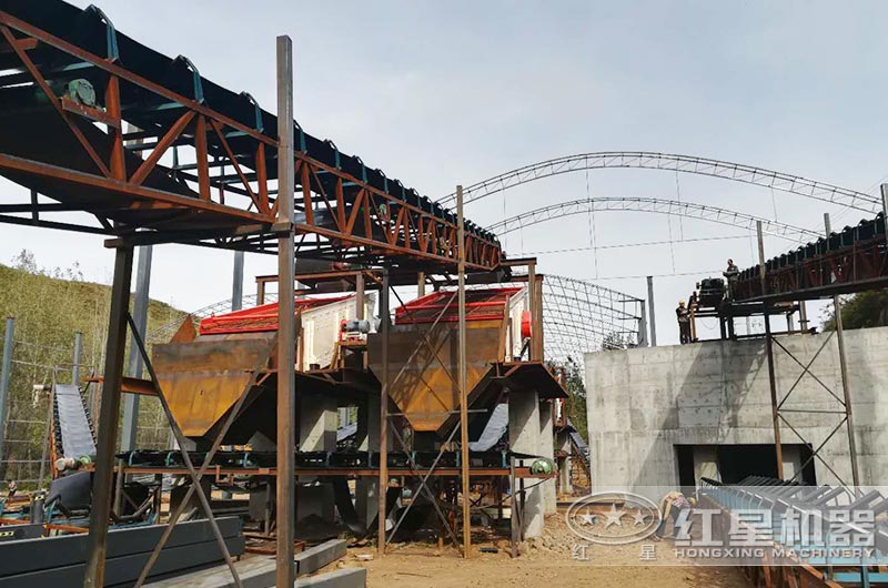 一噸原石出多少噸12、13石子？都需要哪些石子碎石機(jī)設(shè)備？