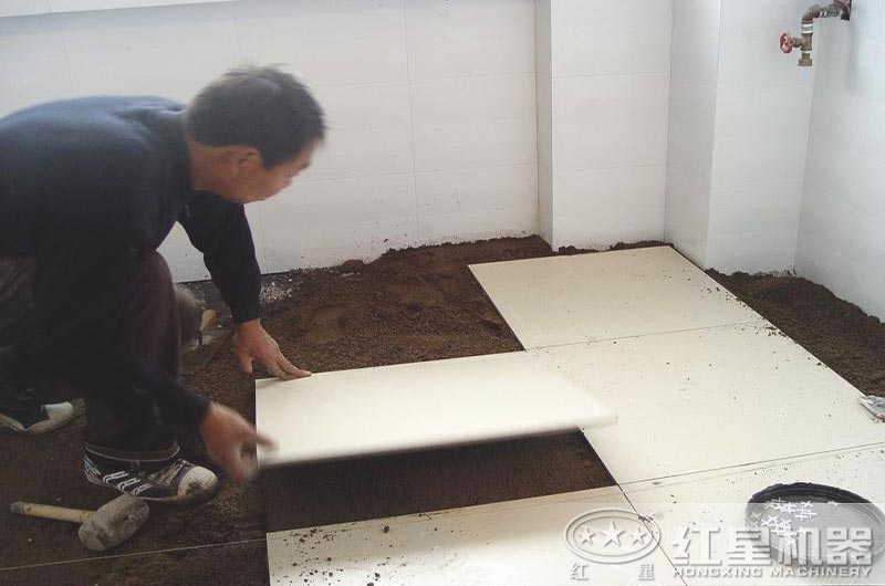鋪地磚用石粉和沙子哪個好？制粗石粉用什么制沙機(jī)？