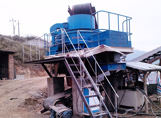 河南商丘石英砂制砂生產(chǎn)線(xiàn)現(xiàn)場(chǎng)